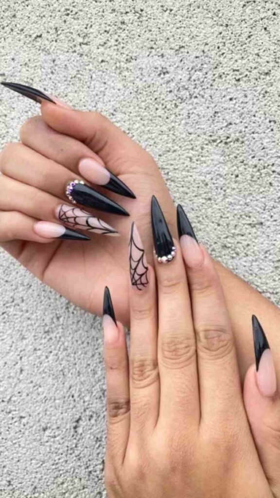 20 Spooky-Cute Halloween Nail Ideas for the Perfect Look 10 20 Spooky-Cute Halloween Nail Ideas for the Perfect Look -