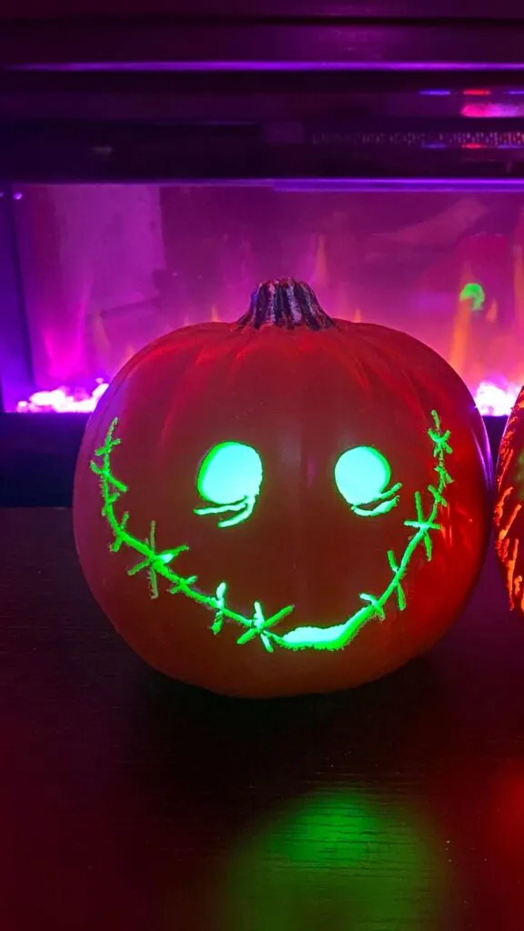 25 No-Carve Pumpkin Decorating Ideas Your Kids Will Love Without the Mess! -